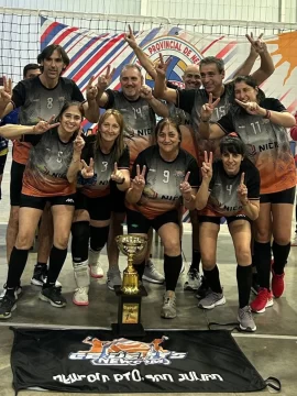 Santa Cruz brilló en el Campeonato Argentino de Newcom con un bicampeonato nacional para CEDEFYS Santa Cruz brilló en el Campeonato Argentino de Newcom con un bicampeonato nacional para CEDEFYS