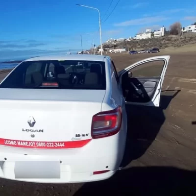 Retuvieron una licencia de conducir y sancionaron a remises provenientes de Chubut en el acceso a Caleta Olivia Retuvieron una licencia de conducir y sancionaron a remises provenientes de Chubut en el acceso a Caleta Olivia
