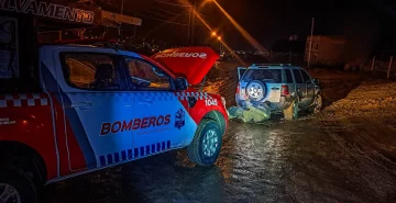 El invierno golpea a Santa Cruz: rescates, vehículos encajados y un vuelco marcaron un fin de semana con múltiples emergencias El invierno golpea a Santa Cruz: rescates, vehículos encajados y un vuelco marcaron un fin de semana con múltiples emergencias