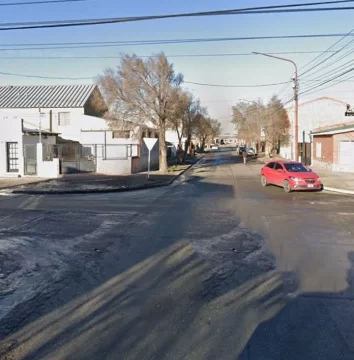 Alerta en Río Gallegos: una joven denunció que fue perseguida por un hombre cuando caminaba por la calle Alerta en Río Gallegos: una joven denunció que fue perseguida por un hombre cuando caminaba por la calle