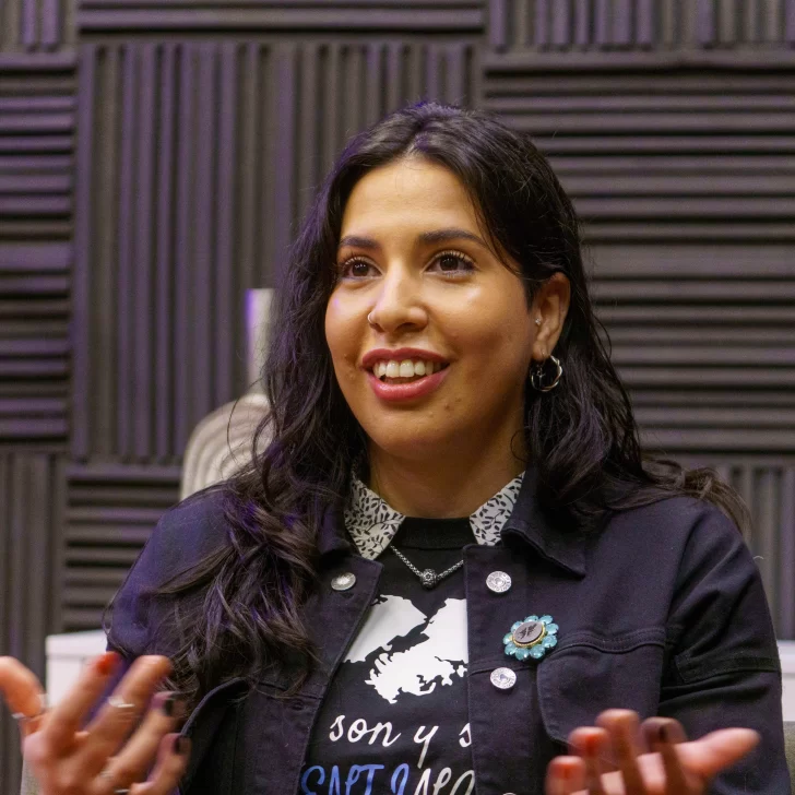 Carolina, hija del veterano de guerra Fernando Alturria: “En Malvinas, veo a mi papá y a nuestra historia familiar” Carolina, hija del veterano de guerra Fernando Alturria: “En Malvinas, veo a mi papá y a nuestra historia familiar”