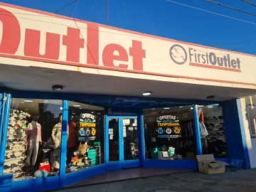 Vandalizaron un comercio deportivo en avenida San Martín y se suma a una serie de ataques Vandalizaron un comercio deportivo en avenida San Martín y se suma a una serie de ataques