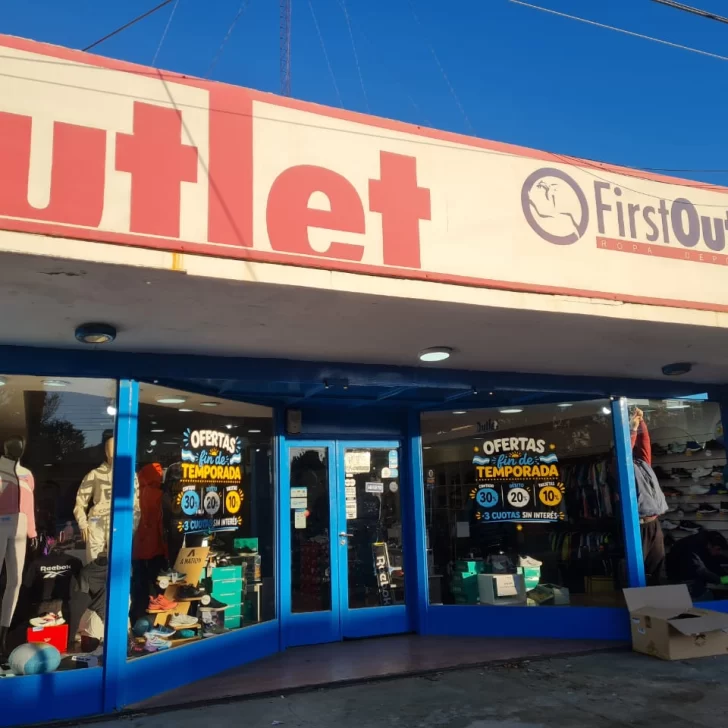 Vandalizaron un comercio deportivo en avenida San Martín y se suma a una serie de ataques Vandalizaron un comercio deportivo en avenida San Martín y se suma a una serie de ataques