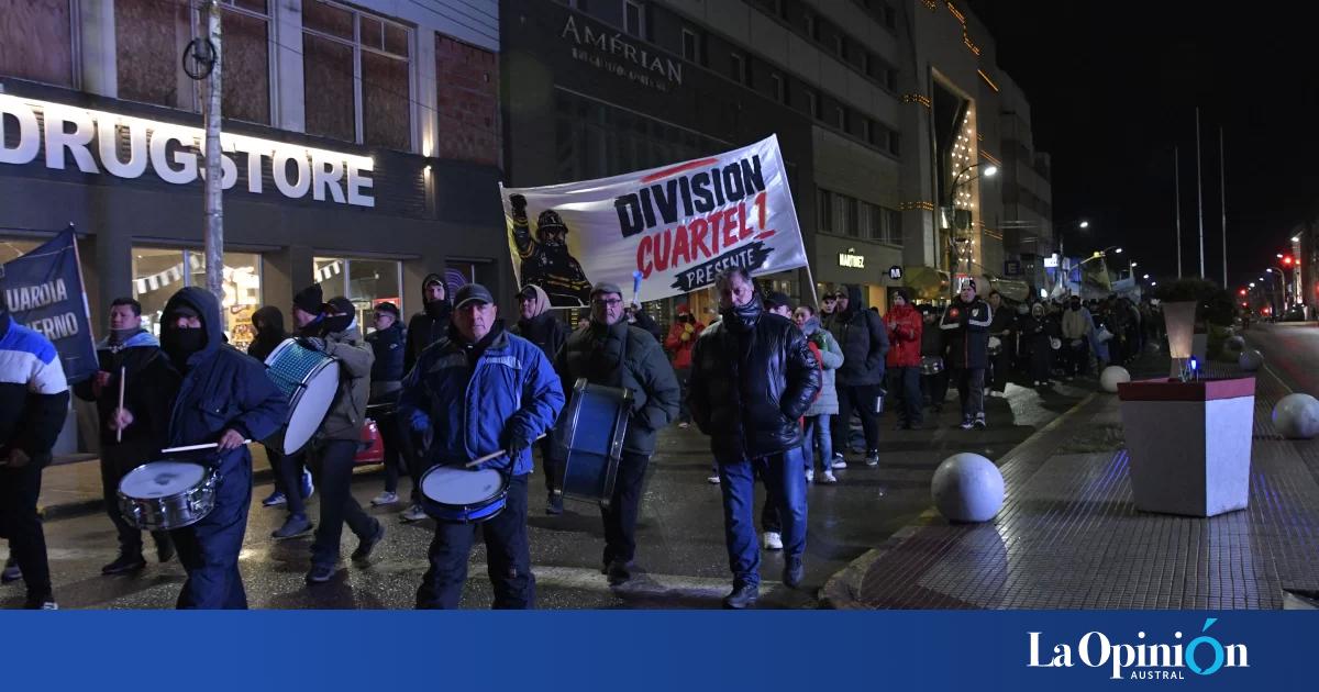 Siguen las reuniones entre el Gobierno provincial y los policías autoconvocados de Santa Cruz