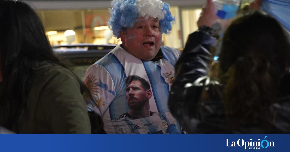 Los hinchas riogalleguenses eligieron agradecer: el reconocimiento a la Selección tras la caída en la final