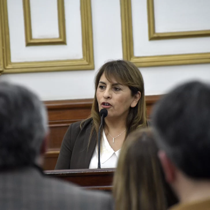 Rasgido: “Los docentes son protagonistas fundamentales de la transformación educativa de Santa Cruz” Rasgido: “Los docentes son protagonistas fundamentales de la transformación educativa de Santa Cruz”