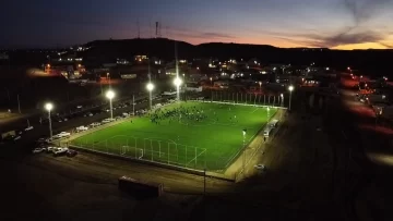 Ocho torres de iluminación y una cancha sintética: la apuesta de Mar del Plata para seguir creciendo Ocho torres de iluminación y una cancha sintética: la apuesta de Mar del Plata para seguir creciendo