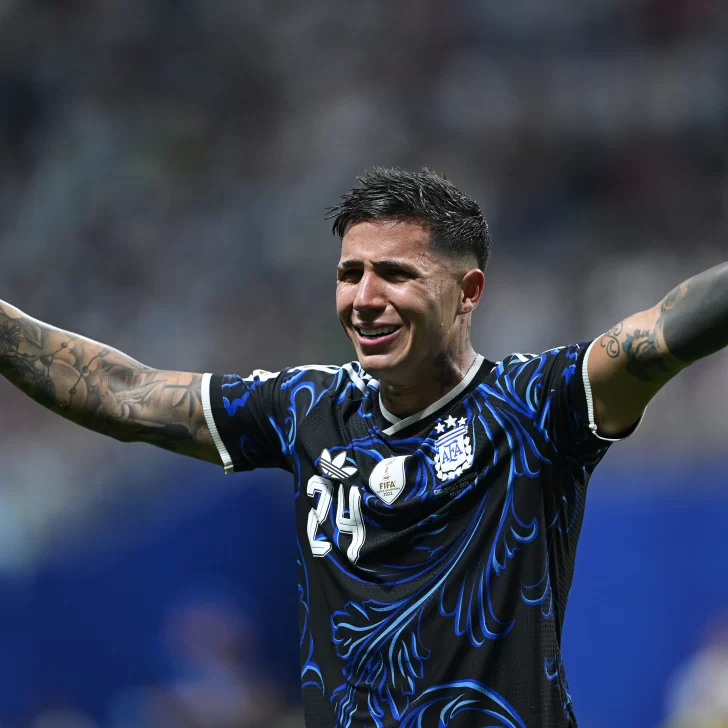 La cábala de Enzo Fernández: los botines que volvió a usar ante Inglaterra y que ya lo habían acompañado en Qatar 2022 La cábala de Enzo Fernández: los botines que volvió a usar ante Inglaterra y que ya lo habían acompañado en Qatar 2022