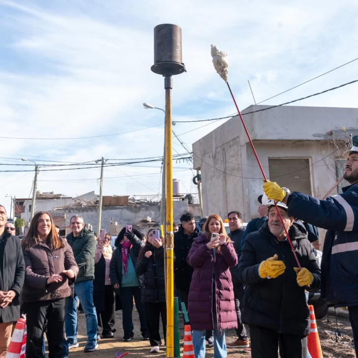 Comodoro Rivadavia: inauguraron la primera etapa de la ampliación de la red de gas en el barrio Abel Amaya Comodoro Rivadavia: inauguraron la primera etapa de la ampliación de la red de gas en el barrio Abel Amaya