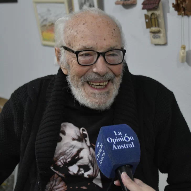 “Hay que tenerle cariño a lo que uno hace”: el consejo de don Julio Monte, el riogalleguense que cumplió 98 años “Hay que tenerle cariño a lo que uno hace”: el consejo de don Julio Monte, el riogalleguense que cumplió 98 años