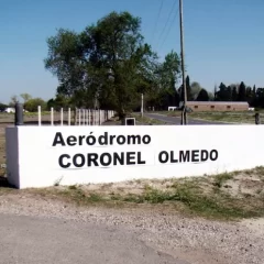 Horror en Córdoba: un instructor cayó de una avioneta y la alumna consiguió aterrizar