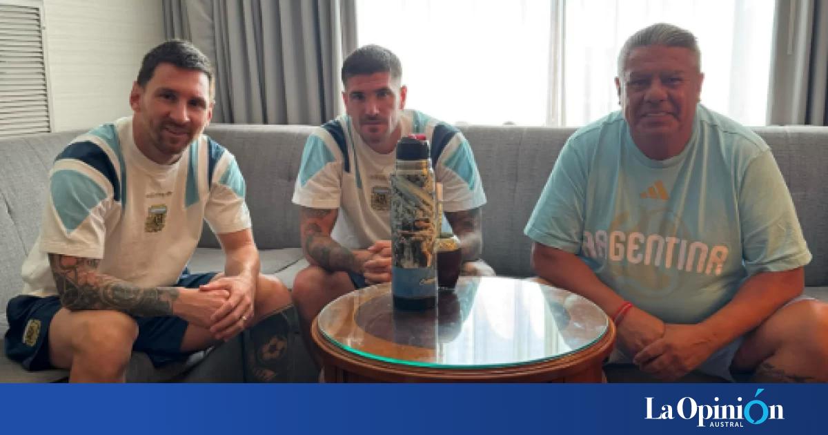 La cábala sigue intacta: Chiqui Tapia publicó la foto con Messi y De Paul antes de la final ante España