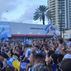 Banderazo en Miami: miles de hinchas argentinos coparon las calles antes del duelo con Cabo Verde en el Mundial 2026