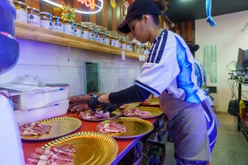 En Río Gallegos, la previa del Mundial se juega con picada en mano: cómo armar la perfecta, con combos, ideas y opciones imperdibles En Río Gallegos, la previa del Mundial se juega con picada en mano: cómo armar la perfecta, con combos, ideas y opciones imperdibles