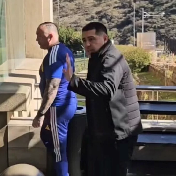 Riquelme viajó a Chile para acompañar a Boca ante O’Higgins por la Copa Sudamericana Riquelme viajó a Chile para acompañar a Boca ante O’Higgins por la Copa Sudamericana