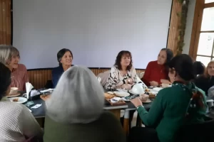 Ni el apagón pudo con el festejo: con amigas, torta y velas, Nelly Vivar celebró sus 69 años Ni el apagón pudo con el festejo: con amigas, torta y velas, Nelly Vivar celebró sus 69 años