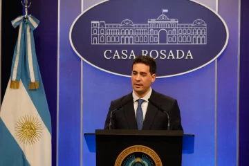 Ravier confirmó que no habrá salvataje por deudas con tarjetas y pidió “aprender a no gastar más de lo que se gana” Ravier confirmó que no habrá salvataje por deudas con tarjetas y pidió “aprender a no gastar más de lo que se gana”