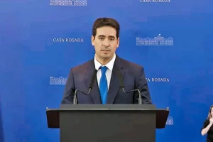 “Abrigarse más”, la respuesta del nuevo vocero de Milei, Javier Ravier, a los “precios libres” del gas y la electricidad en los hogares “Abrigarse más”, la respuesta del nuevo vocero de Milei, Javier Ravier, a los “precios libres” del gas y la electricidad en los hogares