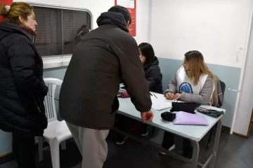 Campaña de vacunación: vecinos aprovecharon la jornada para completar esquemas y controles Campaña de vacunación: vecinos aprovecharon la jornada para completar esquemas y controles