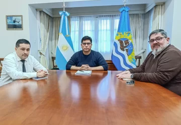 Claudio Vidal se reunió con Gabriel Contreras para avanzar en el pago del aumento salarial al Poder Judicial Claudio Vidal se reunió con Gabriel Contreras para avanzar en el pago del aumento salarial al Poder Judicial
