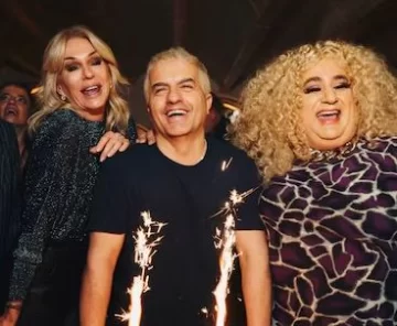 Ángel De Brito festejó sus 50 años con una mega fiesta repleta de famosos Ángel De Brito festejó sus 50 años con una mega fiesta repleta de famosos