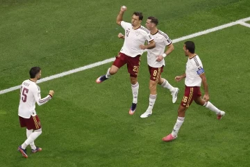 ¡España venció a Francia y es el primer finalista! ¡España venció a Francia y es el primer finalista!