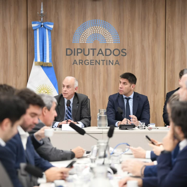 Argentina se encamina a ser proveedora mundial de energía: produce 913,000 barriles día de petróleo Argentina se encamina a ser proveedora mundial de energía: produce 913,000 barriles día de petróleo