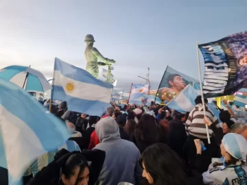 Insólito: el Municipio de Caleta Olivia dictó asueto total por el triunfo de Argentina Insólito: el Municipio de Caleta Olivia dictó asueto total por el triunfo de Argentina