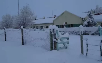 Suspendieron el reinicio de clases en Santa Cruz por el frío, la nieve y el mal tiempo Suspendieron el reinicio de clases en Santa Cruz por el frío, la nieve y el mal tiempo