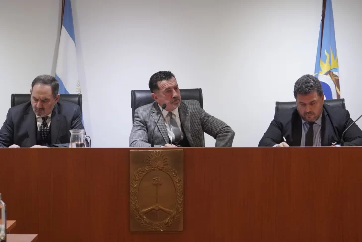 juicio-ara-san-juan-submarino-audiecnia-alegatos-defensa-gaston-morillo-leticia-diez-16-728x486