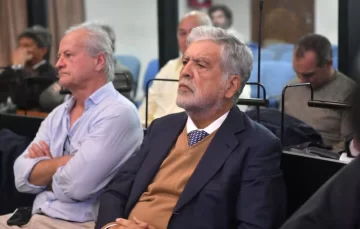 Caso Skanska: Condenaron a Julio De Vido, José López y Néstor Ulloa a 5 años de prisión por coimas en la construcción de gasoductos Caso Skanska: Condenaron a Julio De Vido, José López y Néstor Ulloa a 5 años de prisión por coimas en la construcción de gasoductos