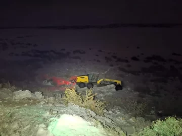 Accidente fatal en Chubut: identificaron a la víctima que cayó con una motoniveladora en medio de la nieve Accidente fatal en Chubut: identificaron a la víctima que cayó con una motoniveladora en medio de la nieve