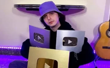 Murió Chatterbox, el popular streamer argentino, en un trágico accidente sobre la Ruta Nacional 5 Murió Chatterbox, el popular streamer argentino, en un trágico accidente sobre la Ruta Nacional 5