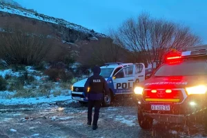 Murió una nena de 9 años en una ruta de Neuquén: su padre, internado, está grave y pregunta por ella Murió una nena de 9 años en una ruta de Neuquén: su padre, internado, está grave y pregunta por ella