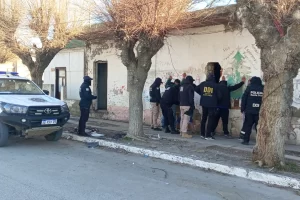 Allanamiento en Puerto Deseado: secuestraron elementos informáticos que no pudieron ser justificados