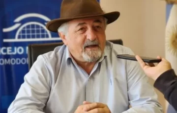 Macharashvili le respondió a Torres y aseguró que Comodoro “ya invirtió más de 5.000 millones de pesos para afrontar la emergencia del Cerro Hermitte” Macharashvili le respondió a Torres y aseguró que Comodoro “ya invirtió más de 5.000 millones de pesos para afrontar la emergencia del Cerro Hermitte”