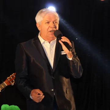 Murió Rubén Cuestas, cantante de folclore de Entre Ríos y autor de Juan del Gualeyán Murió Rubén Cuestas, cantante de folclore de Entre Ríos y autor de Juan del Gualeyán