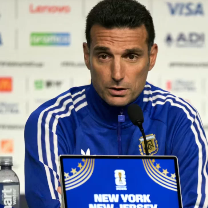 “Historia pura”: la coincidencia entre la tapa de La Opinión Austral y la frase de Scaloni sobre Messi “Historia pura”: la coincidencia entre la tapa de La Opinión Austral y la frase de Scaloni sobre Messi