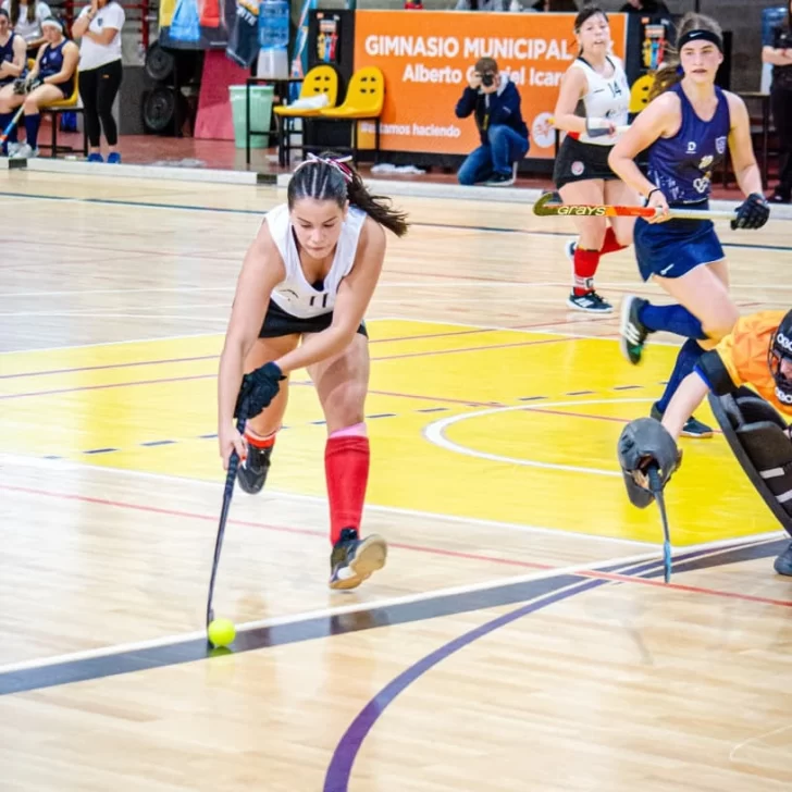 Lola Gorjón, una joven promesa del hockey santacruceño que busca cumplir nuevos desafíos Lola Gorjón, una joven promesa del hockey santacruceño que busca cumplir nuevos desafíos