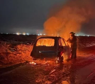 ¿Ajuste de cuentas en Pico Truncado? Hallaron incendiado un auto robado y la Justicia investiga un ataque intencional ¿Ajuste de cuentas en Pico Truncado? Hallaron incendiado un auto robado y la Justicia investiga un ataque intencional