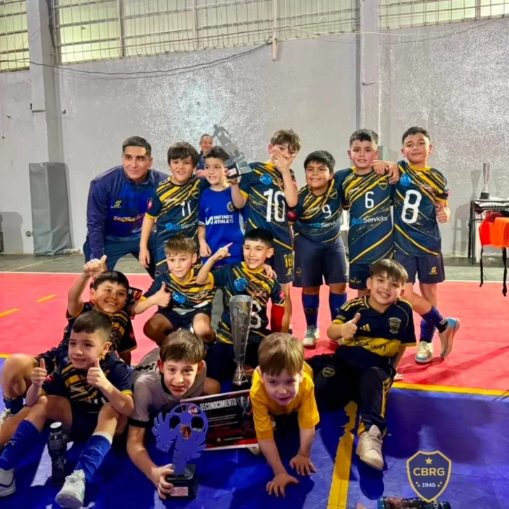 Boca de Río Gallegos y una campaña perfecta: la categoría 2018 se consagró campeona en el torneo “Siempre Alegres” Boca de Río Gallegos y una campaña perfecta: la categoría 2018 se consagró campeona en el torneo “Siempre Alegres”