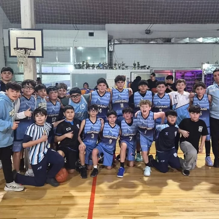 Hispano Americano llevó los colores de Santa Cruz al Torneo Internacional “Azzurrito” Hispano Americano llevó los colores de Santa Cruz al Torneo Internacional “Azzurrito”