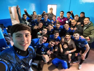 Bancruz pegó fuerte en el debut: goleó 3-0 a Santa Cruz en Río Turbio con un intratable Matías Portillo Bancruz pegó fuerte en el debut: goleó 3-0 a Santa Cruz en Río Turbio con un intratable Matías Portillo