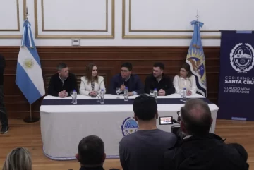 Cuatro empresas se presentaron para reconstruir el muelle de Puerto Deseado con una inversión de $12.821 millones del Fondo Unirse Cuatro empresas se presentaron para reconstruir el muelle de Puerto Deseado con una inversión de $12.821 millones del Fondo Unirse