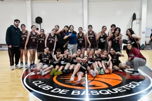 San Miguel celebró en casa: uno de sus equipos femeninos se quedó con el primer puesto del torneo U12 San Miguel celebró en casa: uno de sus equipos femeninos se quedó con el primer puesto del torneo U12