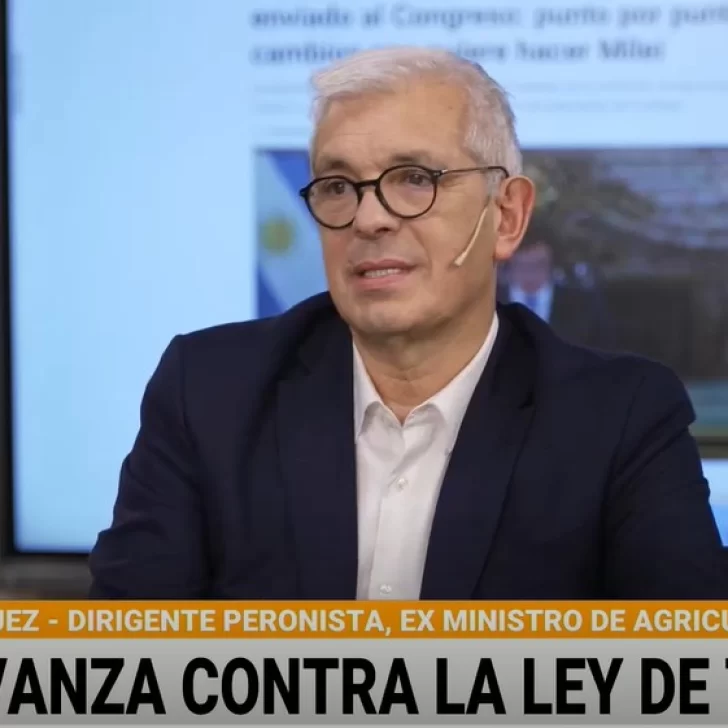 Julián Domínguez: “La eliminación de los límites a la venta de tierras pone en riesgo la soberanía nacional” Julián Domínguez: “La eliminación de los límites a la venta de tierras pone en riesgo la soberanía nacional”
