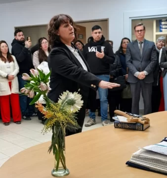 Se oficializó la puesta en funciones de Mónica Navarrete como jueza en Caleta Olivia Se oficializó la puesta en funciones de Mónica Navarrete como jueza en Caleta Olivia