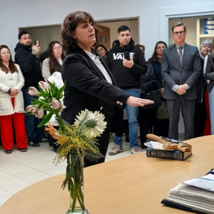 Se oficializó la puesta en funciones de Mónica Navarrete como jueza en Caleta Olivia Se oficializó la puesta en funciones de Mónica Navarrete como jueza en Caleta Olivia