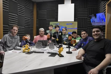 Los campeones de la Copa Cantera, Boxing Club y Boca RG, visitaron los estudios de LU12 AM680 Los campeones de la Copa Cantera, Boxing Club y Boca RG, visitaron los estudios de LU12 AM680