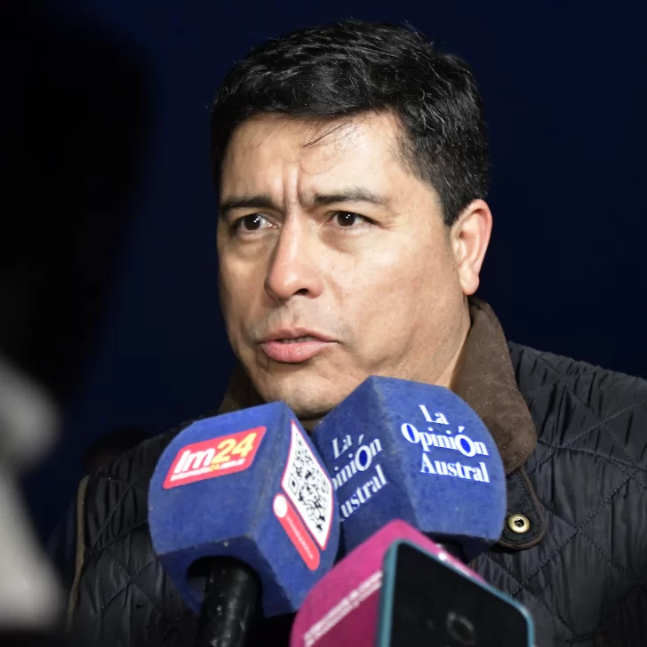 Claudio Vidal advirtió a petroleras tras despidos: “Hay una cuestión de abuso y vamos a meter un corte definitivo” Claudio Vidal advirtió a petroleras tras despidos: “Hay una cuestión de abuso y vamos a meter un corte definitivo”